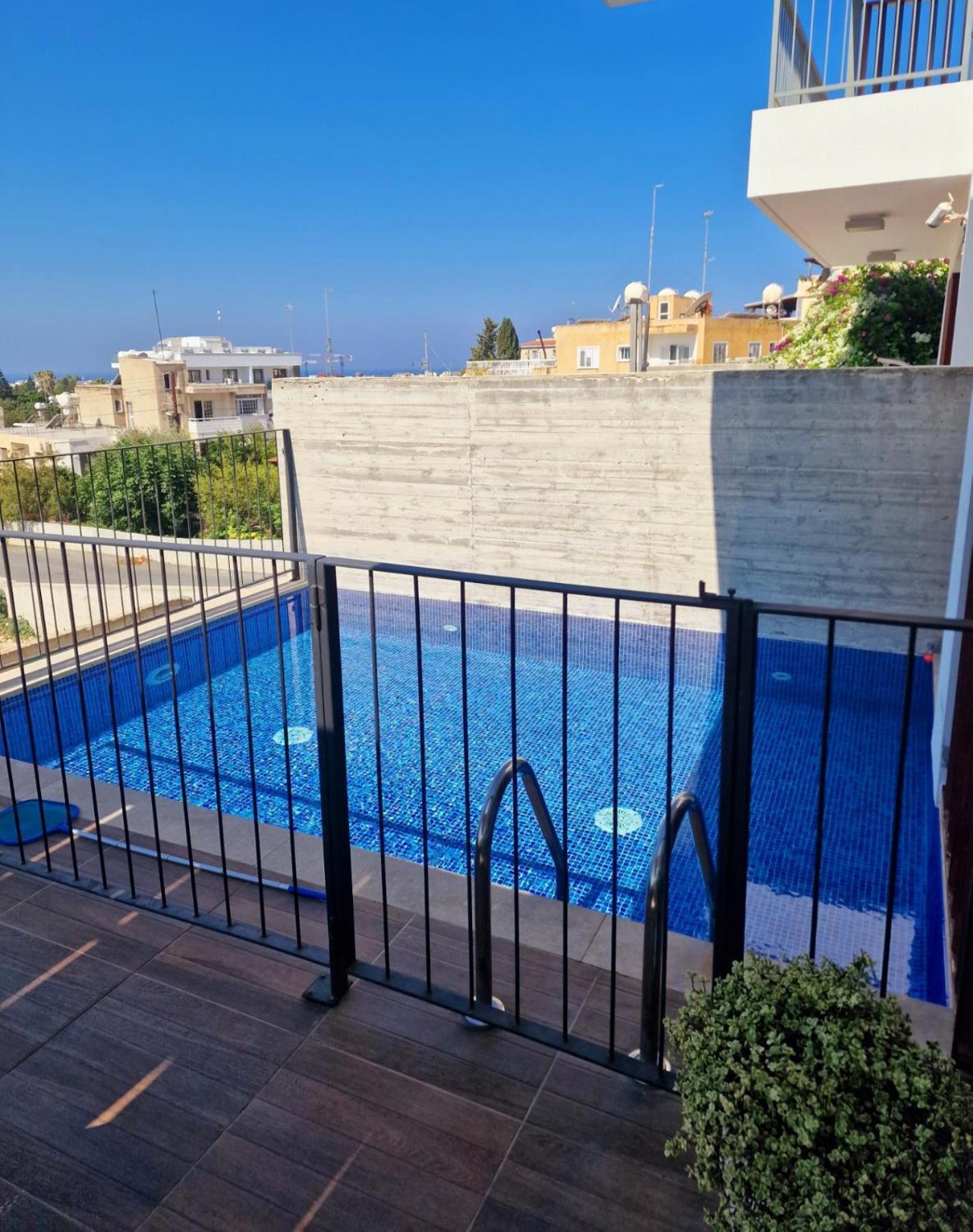 Leonidas Villa 파포스 외부 사진